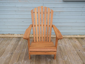 Front view of Adirondack chair with Sun-ray style back design